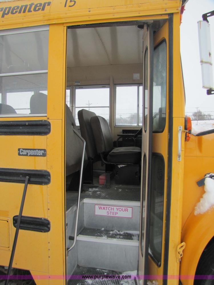 image for item 5226 1992 International 3800 Carpenter 47 passenger school bus
