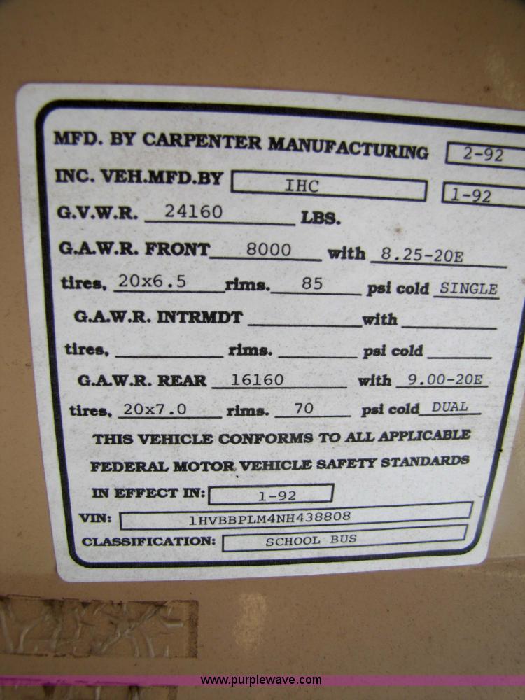 image for item 5226 1992 International 3800 Carpenter 47 passenger school bus