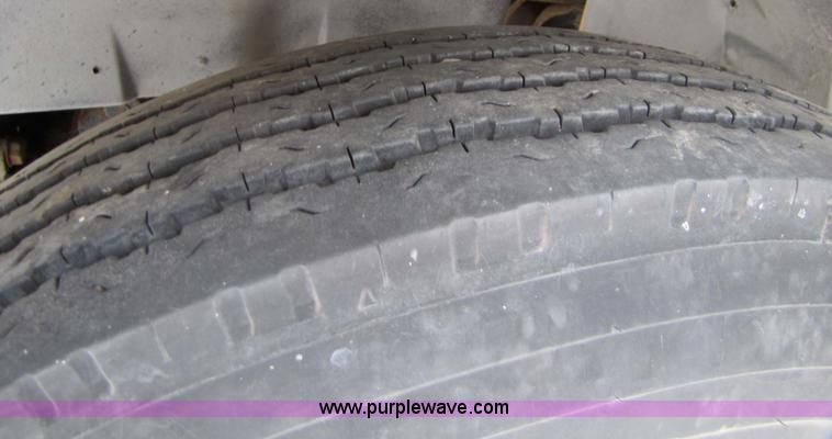 image for item 5226 1992 International 3800 Carpenter 47 passenger school bus