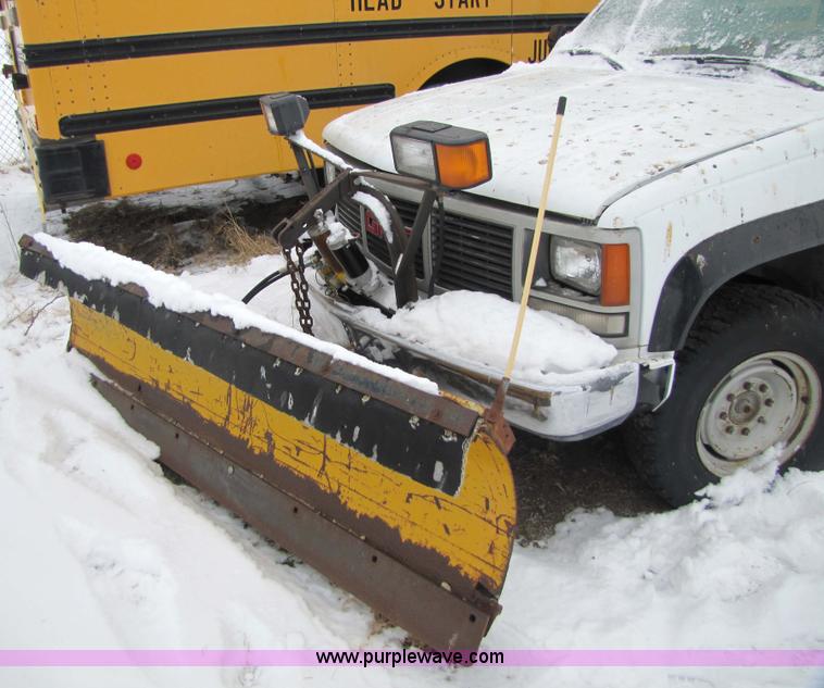 image for item 5227 1989 GMC K2500 SL Sierra  pickup truck