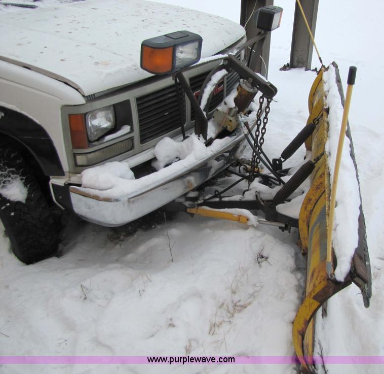 image for item 5227 1989 GMC K2500 SL Sierra  pickup truck