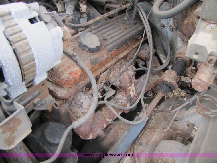 image for item 5227 1989 GMC K2500 SL Sierra  pickup truck