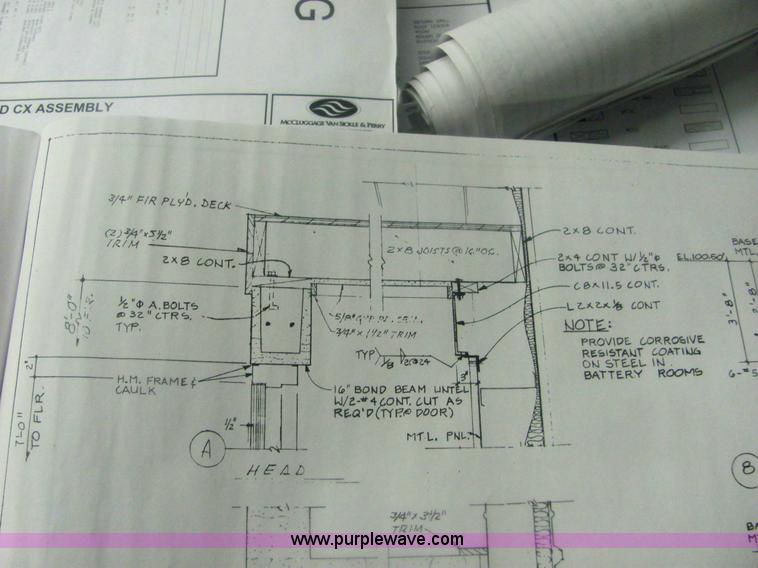 image for item 6120 1987 steel hangar building