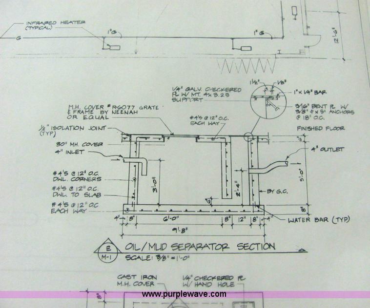 image for item 6120 1987 steel hangar building