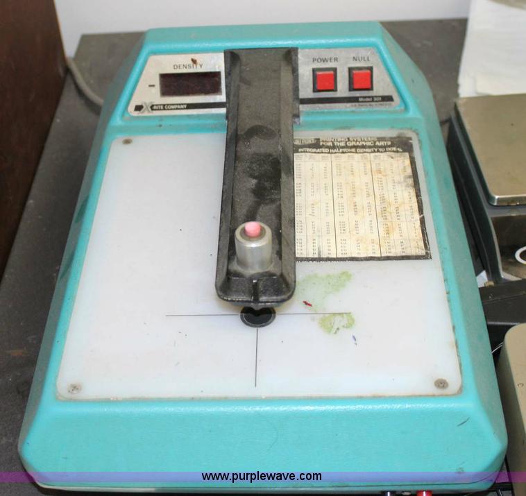 image for item 6181 X-Rite 361T denseometer