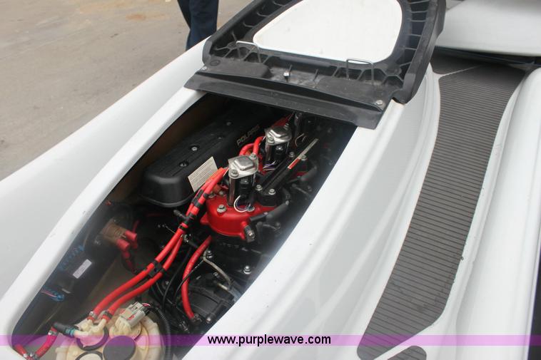 image for item 6283 2004 Polaris 1200 Genesis jet ski