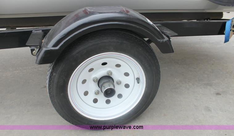 image for item 6283 2004 Polaris 1200 Genesis jet ski