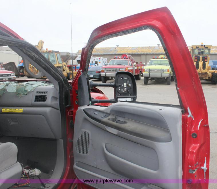 image for item 6284 2001 Ford F550 XLT Super Duty pickup truck