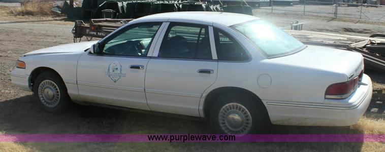 image for item 6292 1996 Ford Crown Victoria Police Interceptor