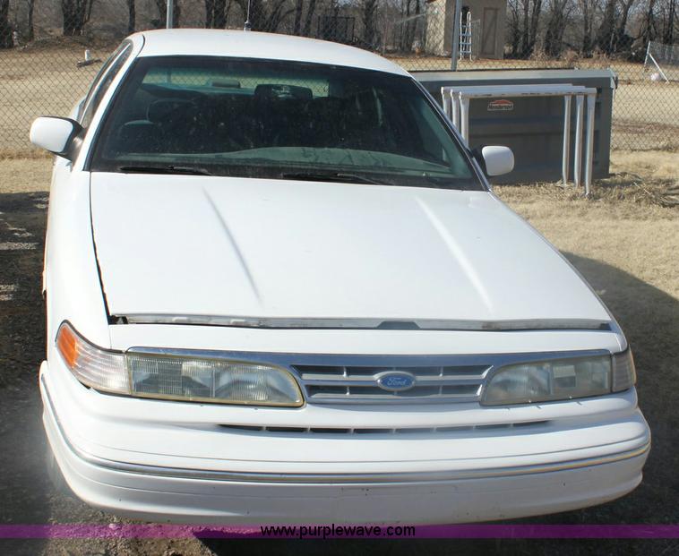 image for item 6292 1996 Ford Crown Victoria Police Interceptor