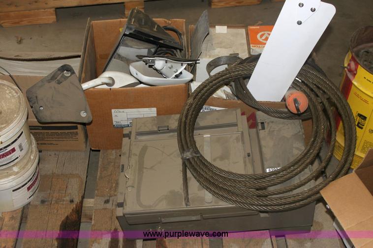 image for item 6293 Assorted tools