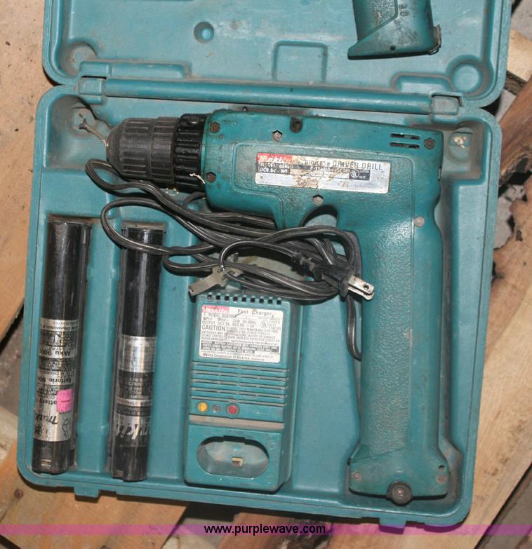 image for item 6293 Assorted tools