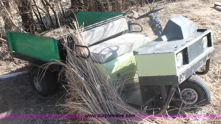 image for item 6295 Cushman utility vehicle