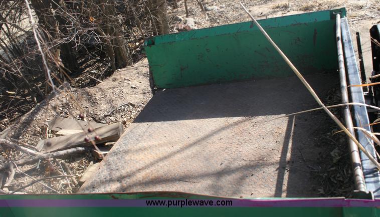 image for item 6295 Cushman utility vehicle