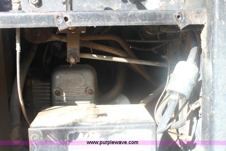 image for item 6295 Cushman utility vehicle