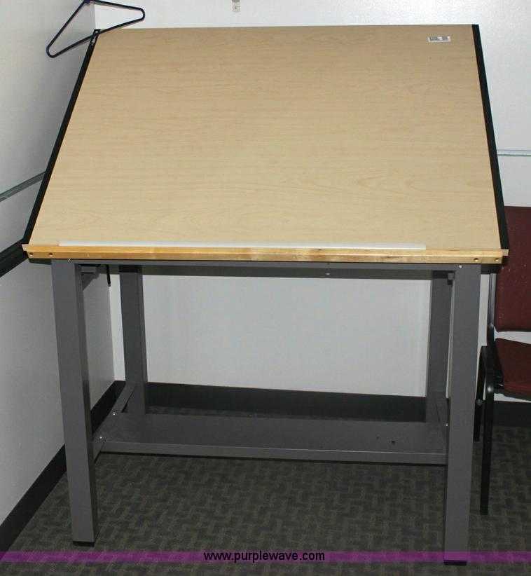 image for item 6306 Drafting table