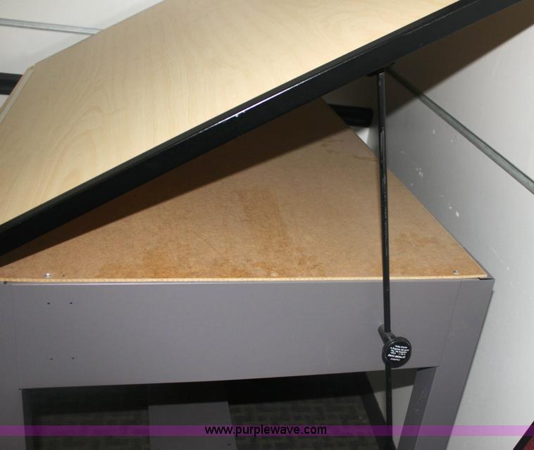 image for item 6306 Drafting table