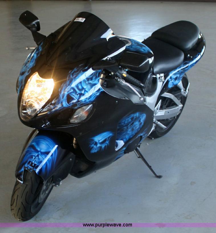 image for item 6307 2004 Suzuki Hayabusa GSX 1300R motorcycle