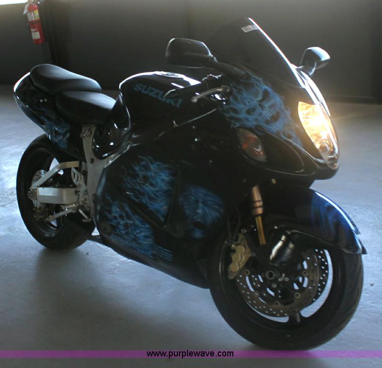 image for item 6307 2004 Suzuki Hayabusa GSX 1300R motorcycle