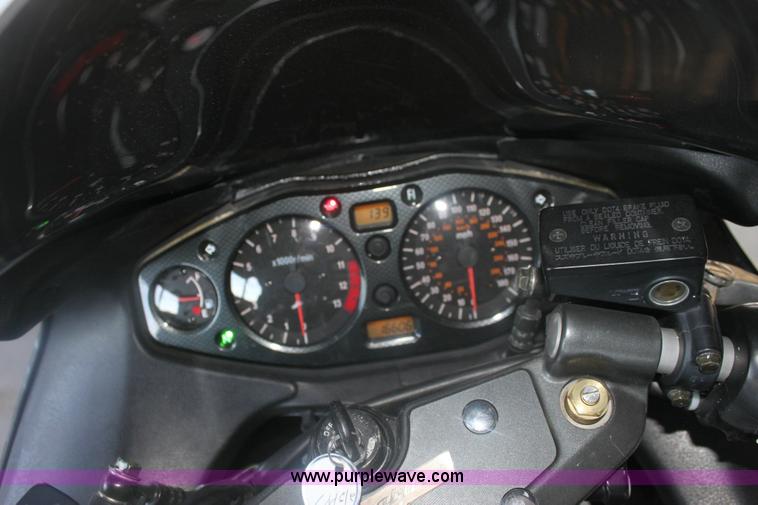 image for item 6307 2004 Suzuki Hayabusa GSX 1300R motorcycle