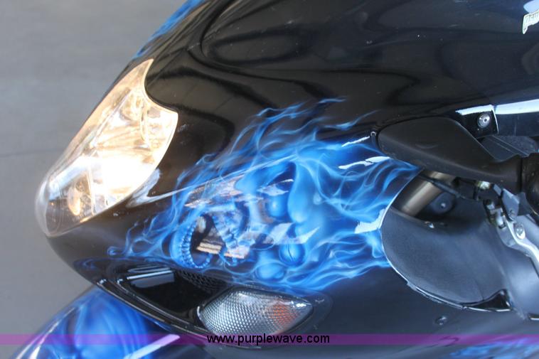 image for item 6307 2004 Suzuki Hayabusa GSX 1300R motorcycle