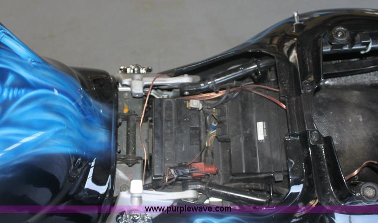 image for item 6307 2004 Suzuki Hayabusa GSX 1300R motorcycle