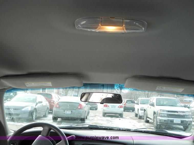 image for item 7808 2005 Ford Taurus SE