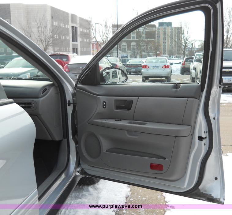 image for item 7808 2005 Ford Taurus SE