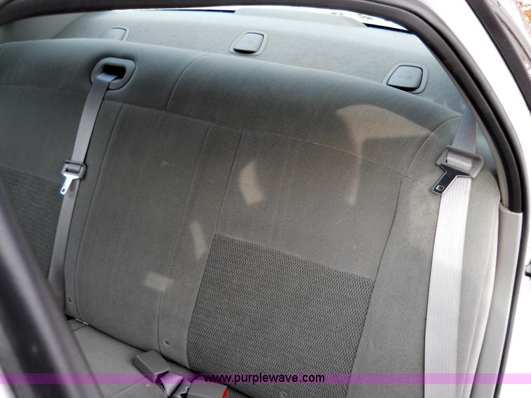 image for item 7808 2005 Ford Taurus SE