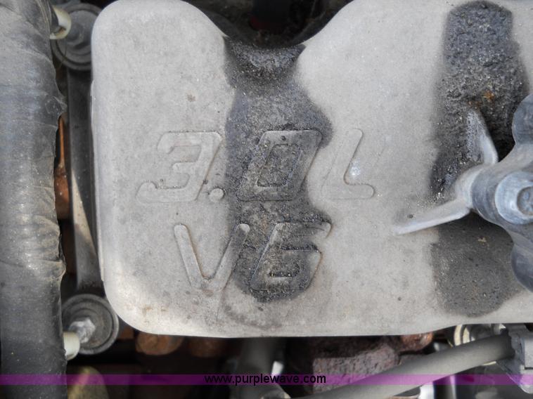 image for item 7808 2005 Ford Taurus SE