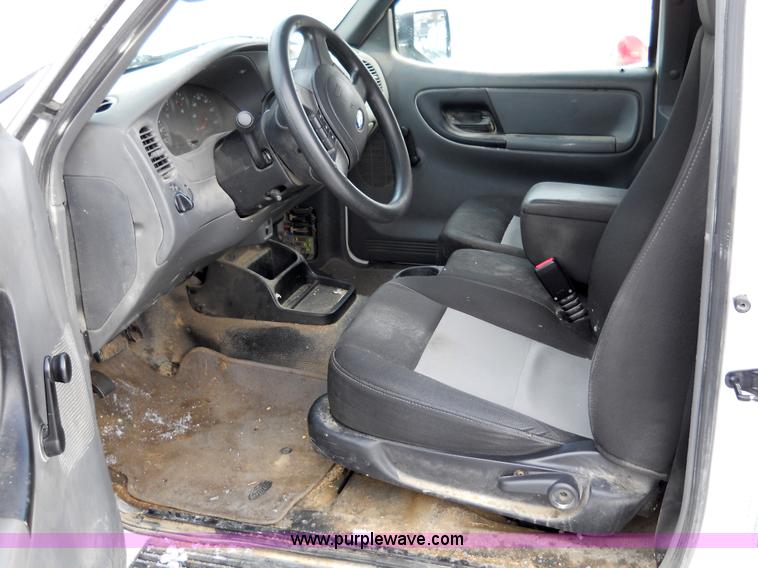 image for item 7809 2006 Ford Ranger supercab pickup truck