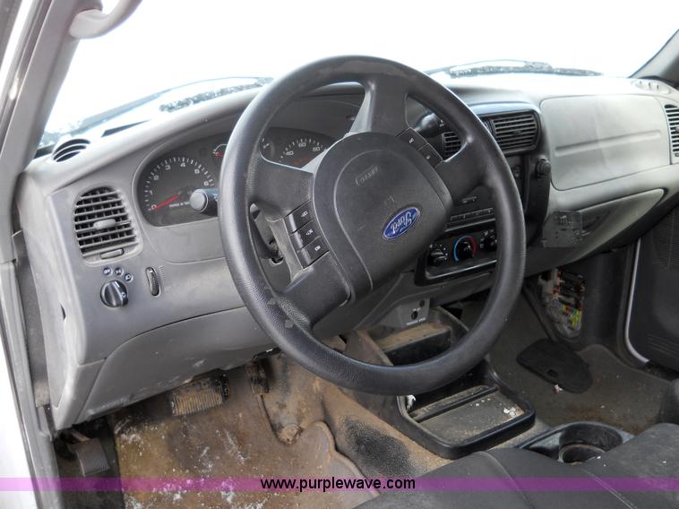 image for item 7809 2006 Ford Ranger supercab pickup truck