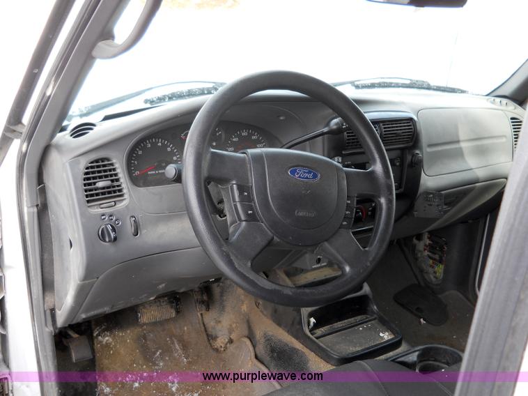 image for item 7809 2006 Ford Ranger supercab pickup truck