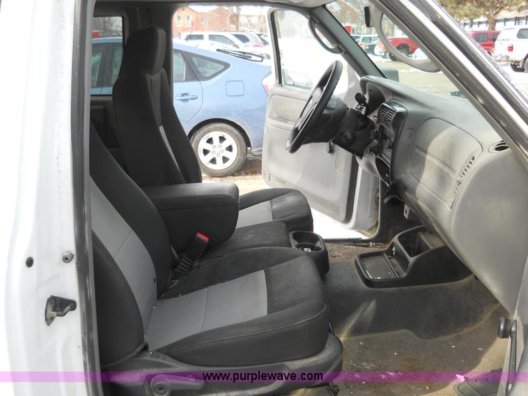 image for item 7809 2006 Ford Ranger supercab pickup truck