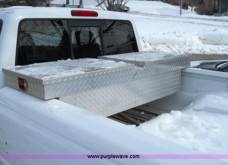 image for item 7809 2006 Ford Ranger supercab pickup truck