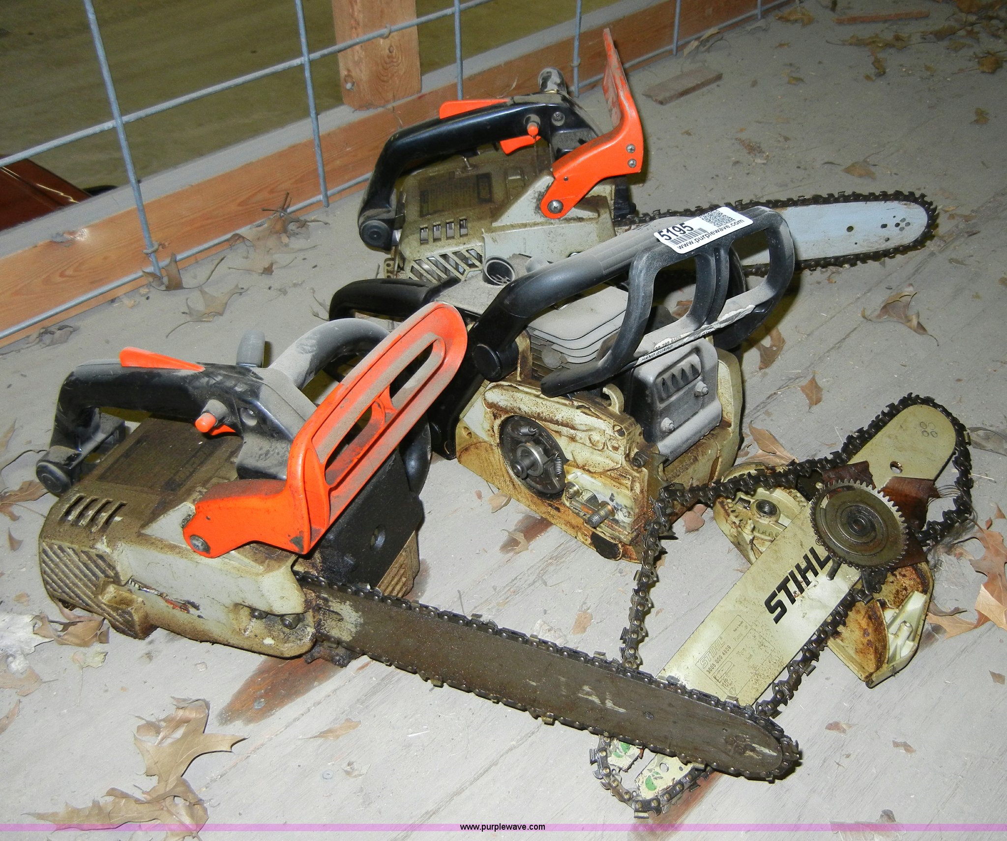 (3) parts only chainsaws in Ottawa, KS Item 5195 sold Purple Wave