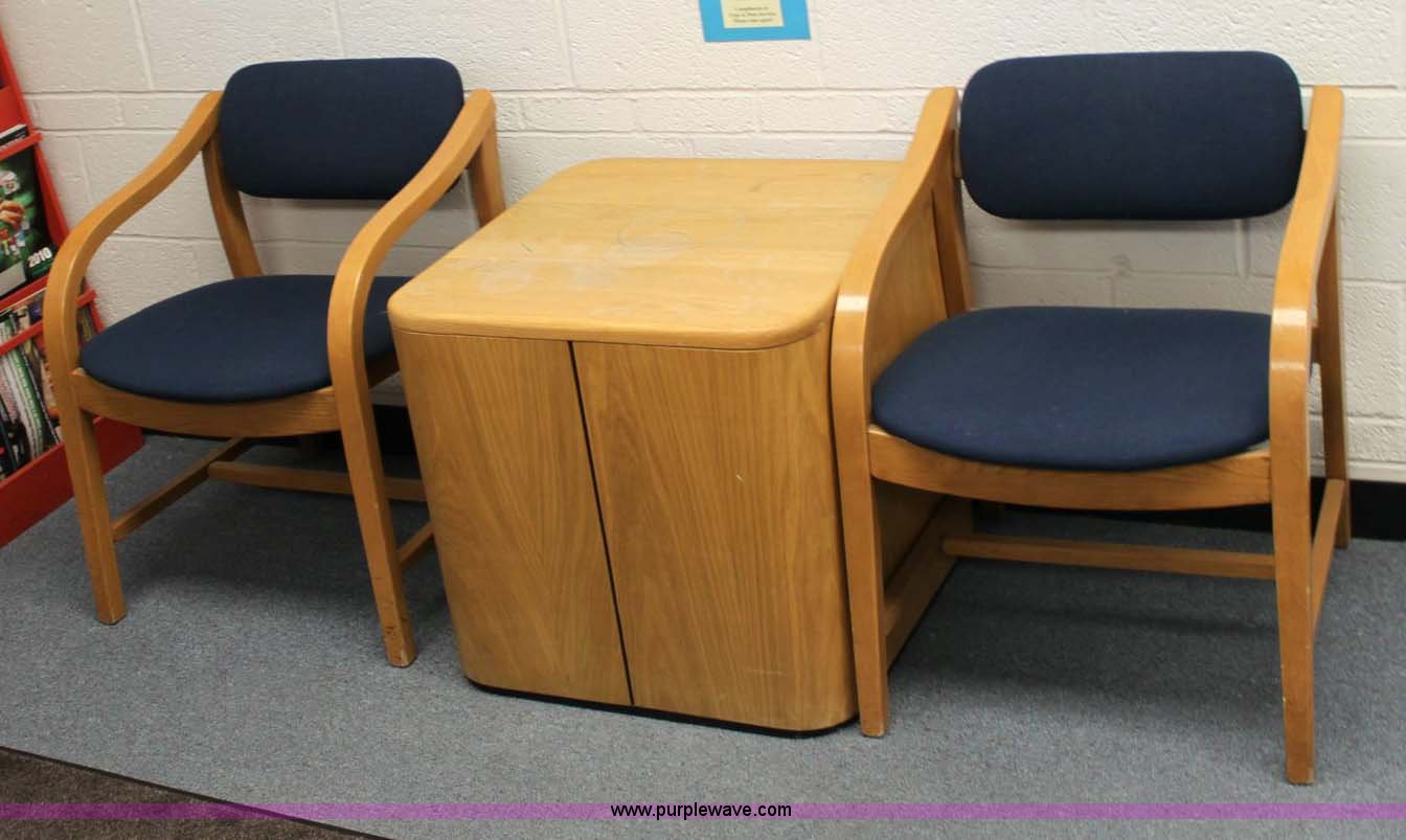 Assorted office furniture in Wichita, KS Item 6203 sold Purple Wave