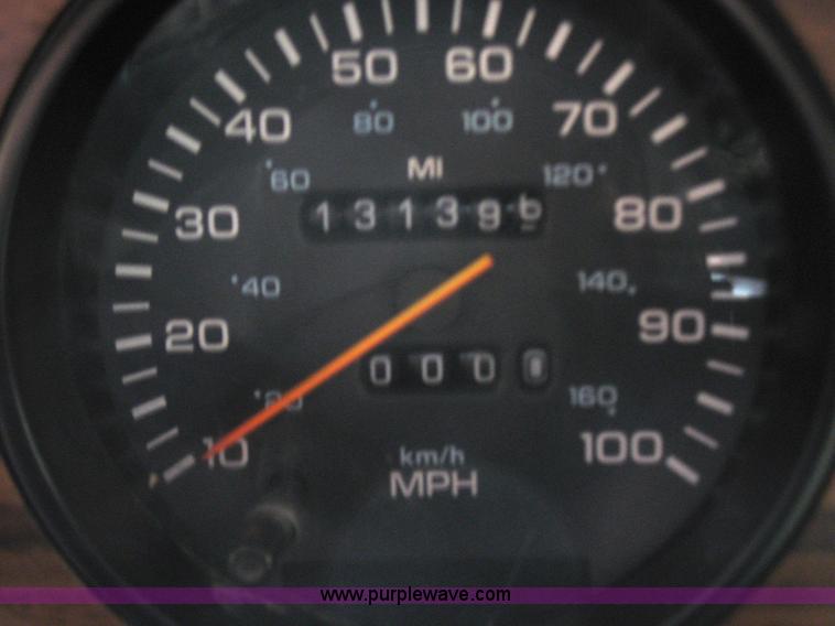 image for item 1500 1990 Dodge Ram D-250 LE pickup truck