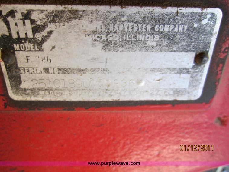 image for item 3261 1980 International F986 tractor