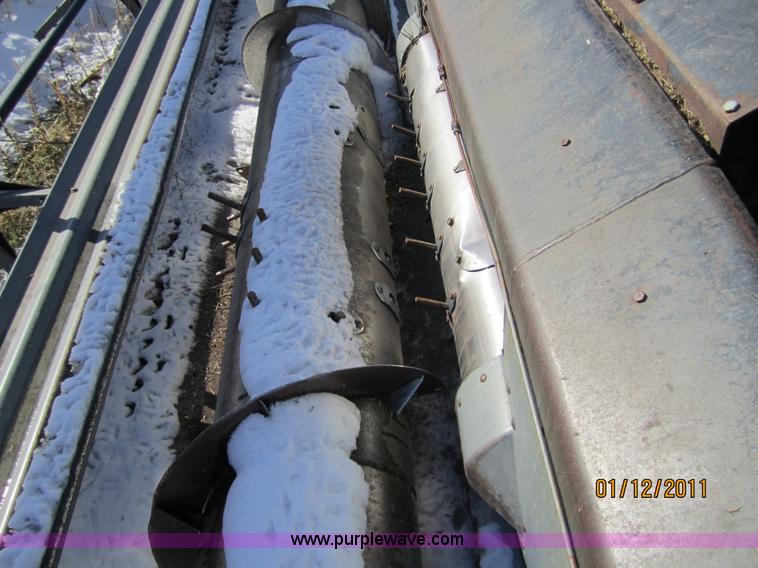 image for item 3262 1983 Gleaner L3 combine