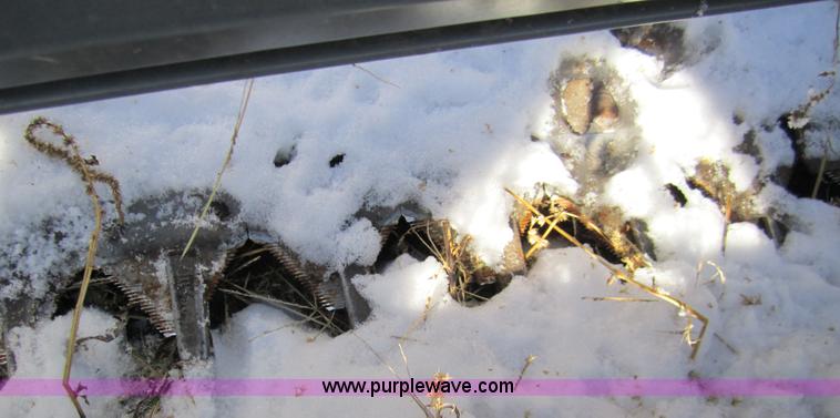 image for item 3262 1983 Gleaner L3 combine