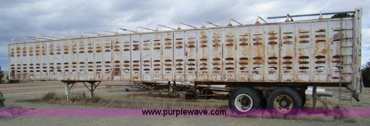 image for item 3318 1973 Hobbs 50' stock trailer