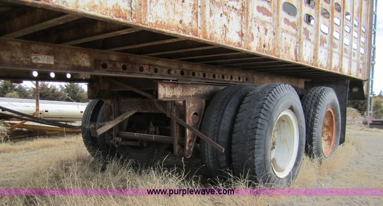 image for item 3318 1973 Hobbs 50' stock trailer