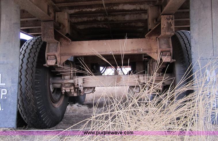 image for item 3318 1973 Hobbs 50' stock trailer