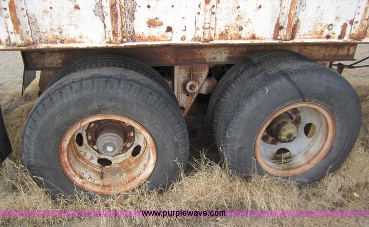 image for item 3318 1973 Hobbs 50' stock trailer