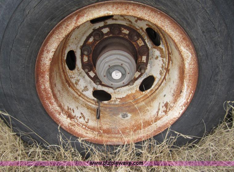 image for item 3318 1973 Hobbs 50' stock trailer