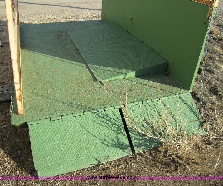 image for item 3322 Drive on dock rail lift