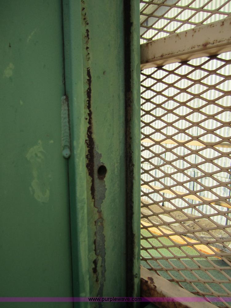 image for item 3322 Drive on dock rail lift