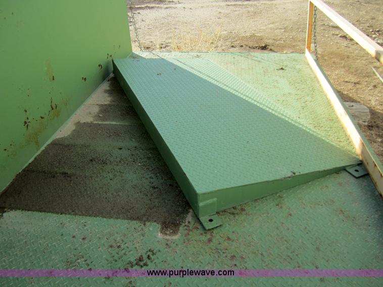 image for item 3322 Drive on dock rail lift