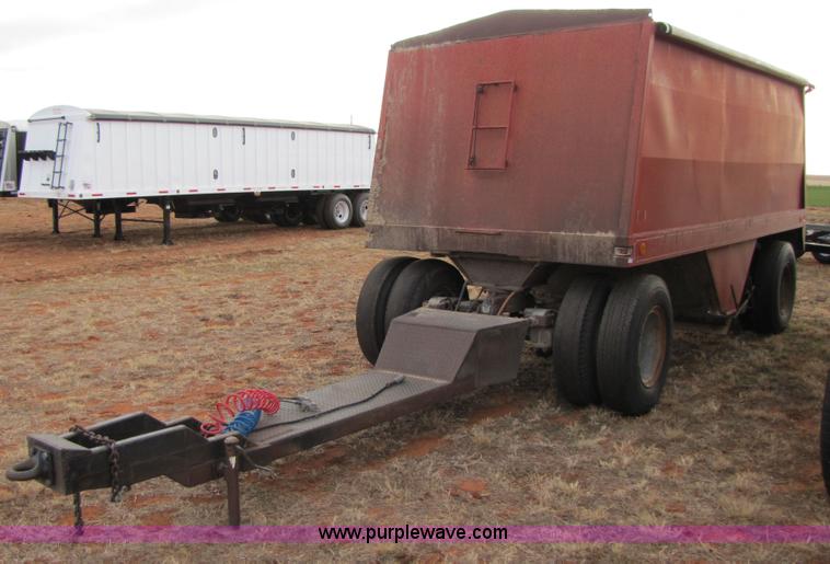 image for item 3512 1990 Shop-built 17' grain hopper pup trailer
